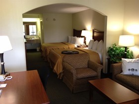 Best Western Inn & Suites - Monroe