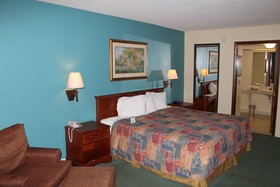 Red Roof Inn & Suites Monroe, NC