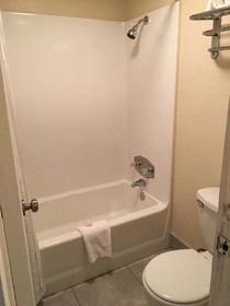 Super 8 by Wyndham Monroe