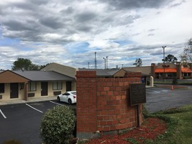 Super 8 by Wyndham Monroe