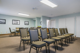 Garnet Inn & Suites