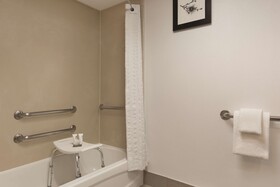 Country Inn & Suites by Radisson Raleigh-Durham Airport NC