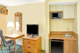 Days Inn by Wyndham Raleigh-Airport-Research Triangle Park