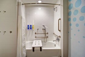 Tru by Hilton Raleigh Durham Airport