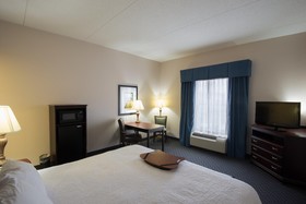 Hampton Inn Mount Airy