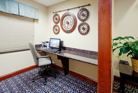 Holiday Inn Express Hotel & Suites Mount Airy