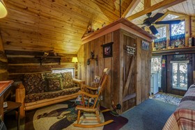 Cobb Creek Cabins