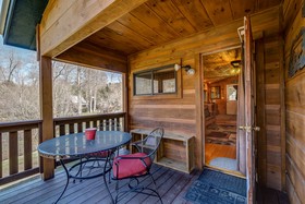 Cobb Creek Cabins