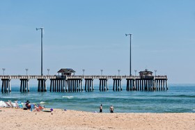 Dolphin Oceanfront Motel