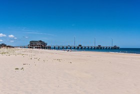 Dolphin Oceanfront Motel