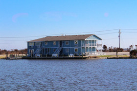 Fin N' Feather Waterside Inn