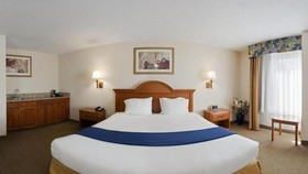 Clarion Pointe New Bern