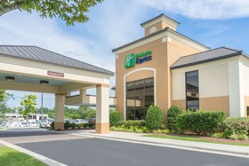 Clarion Pointe New Bern