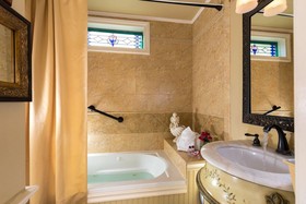 The Aerie Bed And Breakfast