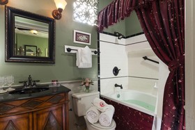 The Aerie Bed And Breakfast