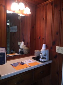 Captain's Cove Motel