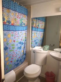 Captain's Cove Motel