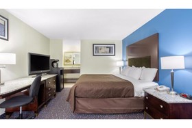 Days Inn and Suites by Wyndham Oxford