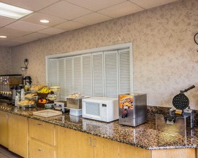 Econo Lodge Pilot Mountain