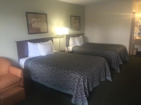 Days Inn by Wyndham Raleigh Glenwood-Crabtree