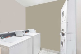 Days Inn by Wyndham Raleigh Glenwood-Crabtree