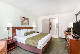 Days Inn by Wyndham Raleigh Glenwood-Crabtree
