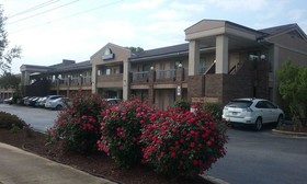 Days Inn by Wyndham Raleigh Glenwood-Crabtree