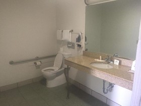 Days Inn by Wyndham Raleigh Glenwood-Crabtree