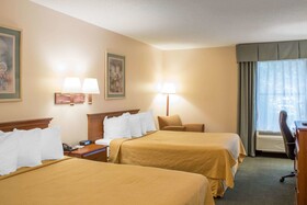Econo Lodge Raleigh Near Walnut Creek Amphitheatre