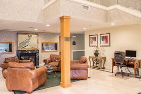 Econo Lodge Raleigh Near Walnut Creek Amphitheatre