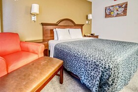 Econo Lodge Raleigh Near Walnut Creek Amphitheatre
