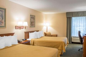 Econo Lodge Raleigh Near Walnut Creek Amphitheatre