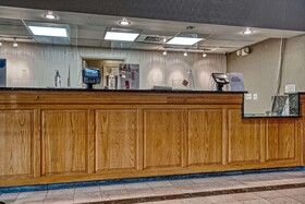 Econo Lodge Raleigh Near Walnut Creek Amphitheatre