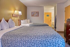 Econo Lodge Raleigh Near Walnut Creek Amphitheatre