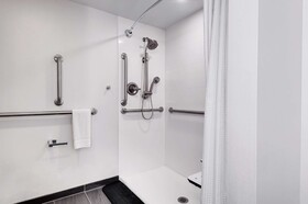 Embassy Suites by Hilton Raleigh Crabtree