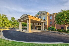 Holiday Inn Express & Suites Raleigh North - Wake Forest