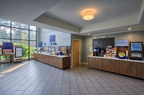 Holiday Inn Express & Suites Raleigh North - Wake Forest