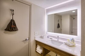 Holiday Inn Express & Suites Raleigh North - Wake Forest