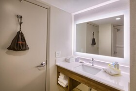 Holiday Inn Express & Suites Raleigh North - Wake Forest