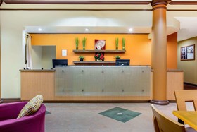 La Quinta Inn & Suites by Wyndham Raleigh Crabtree