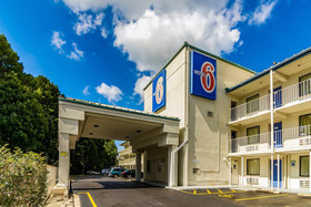 Motel 6 Raleigh Southwest Cary