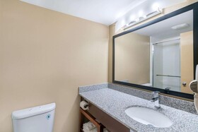 Super 8 by Wyndham Raleigh North East