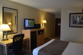 SureStay Plus Hotel by Best Western Roanoke Rapids I 95