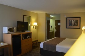 SureStay Plus Hotel by Best Western Roanoke Rapids I 95