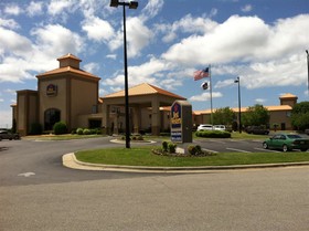 SureStay Plus Hotel by Best Western Roanoke Rapids I 95