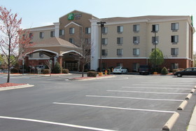 Holiday Inn Express & Suites Roanoke Rapids SE