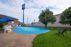 Red Roof Inn Roanoke Rapids