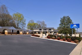 Loyalty Inn Rockingham