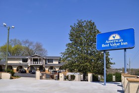 Loyalty Inn Rockingham