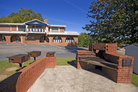 Loyalty Inn Rockingham